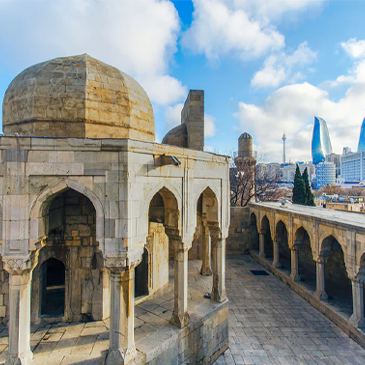 “アゼルバイジャンの歴史を感じる建物”